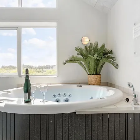 Lovely In With Sauna Casa vacanze *